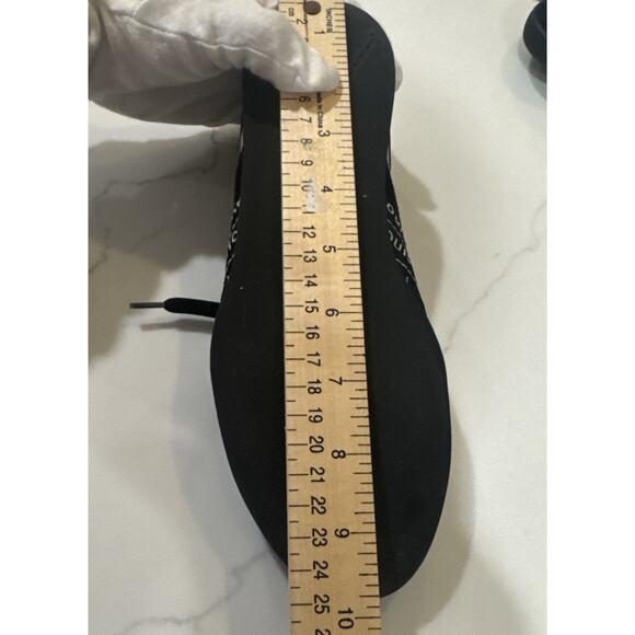 Louis Vuitton Patent Leather Low Top Size 37.5 Women’s Sneaker (runs Small) - Picture 16 of 16